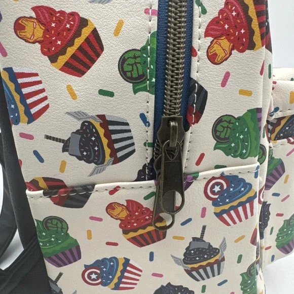 Disney Mini Backpack Bag Marvel Eats The Universe Avengers Cupcakes Food White - Picture 10 of 14
